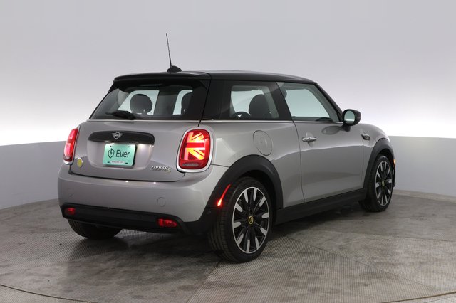 2024 MINI Cooper SE — photo 2 of 20
