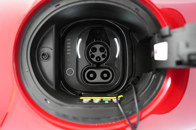 2024 Fiat 500e — photo 8 of 20