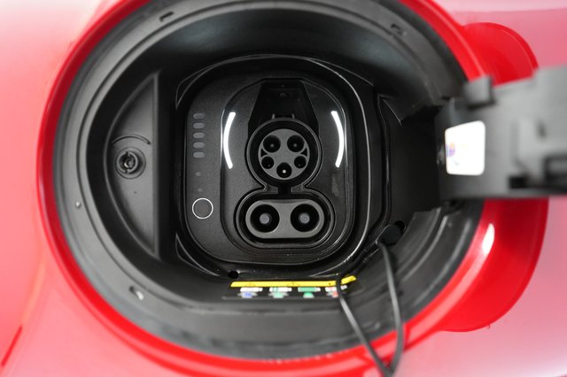 2024 Fiat 500e — photo 8 of 20