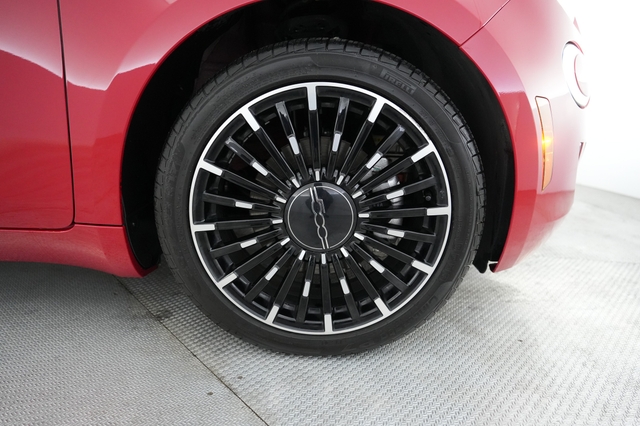 2024 Fiat 500e