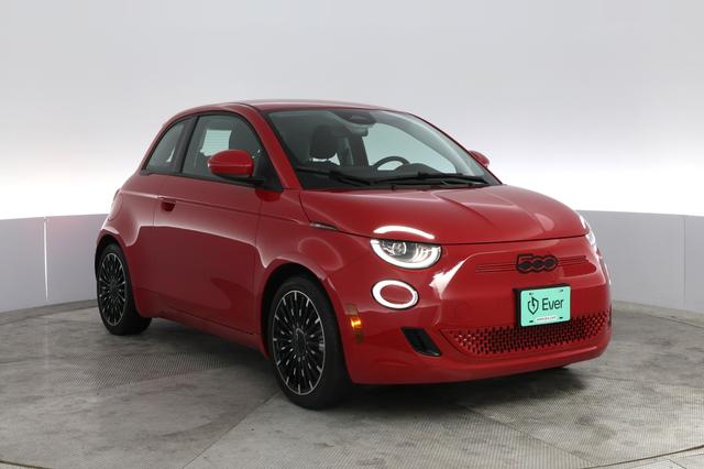 2024 Fiat 500e — photo 10 of 20
