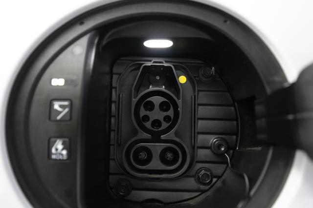 2024 Hyundai IONIQ 6 — photo 8 of 20