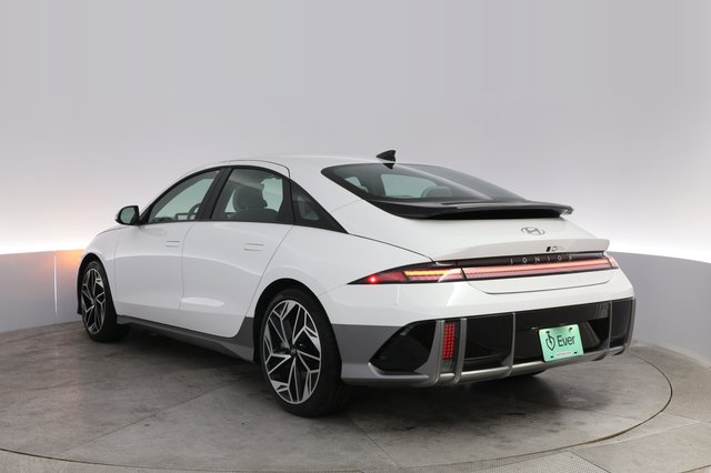 2024 Hyundai IONIQ 6 — photo 13 of 20