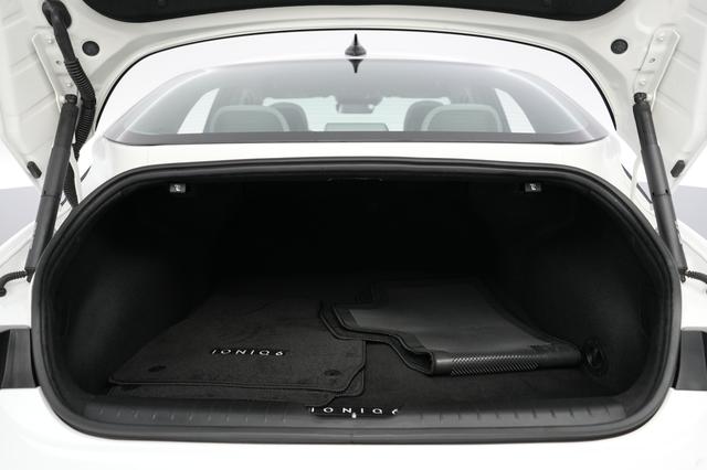 2024 Hyundai IONIQ 6 — photo 6 of 20