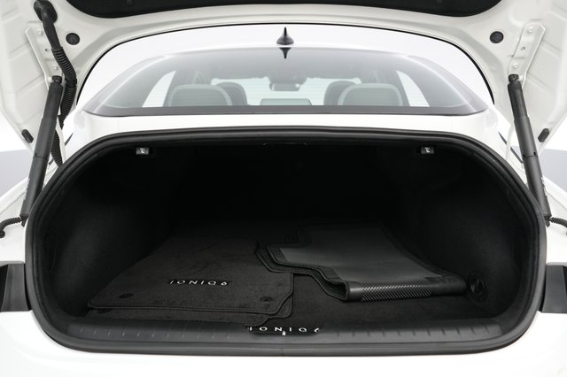 2024 Hyundai IONIQ 6 — photo 6 of 20