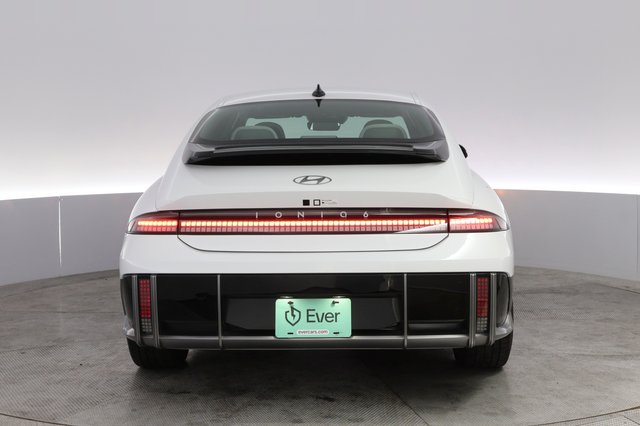 2024 Hyundai IONIQ 6 — photo 12 of 20