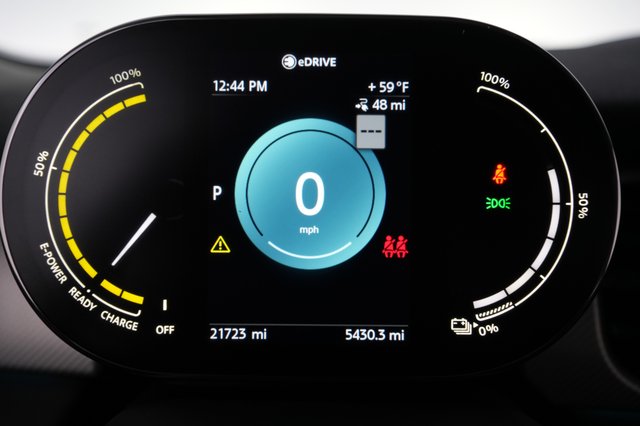 2024 MINI Cooper SE — photo 5 of 23