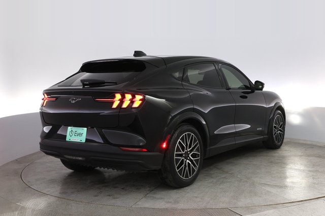 2025 Ford Mustang Mach-E — photo 2 of 20