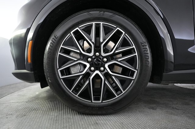 2025 Ford Mustang Mach-E — photo 17 of 20