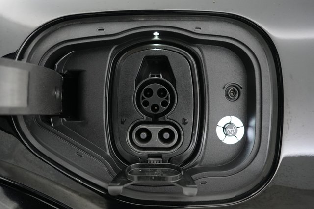 2025 Ford Mustang Mach-E — photo 8 of 20