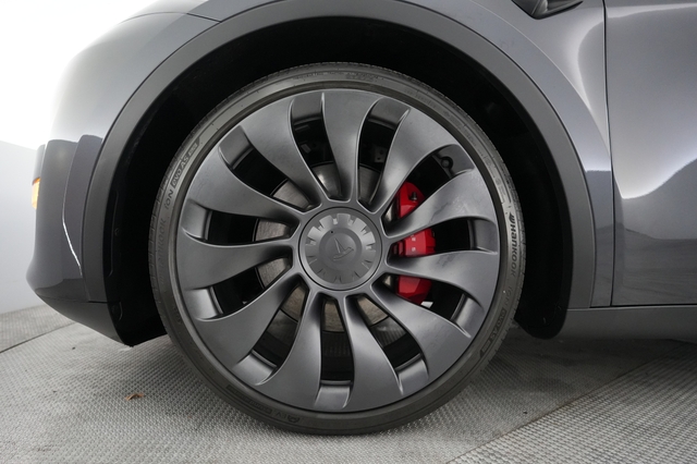 2025 Tesla Model Y