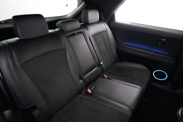 2025 Hyundai IONIQ 5 — photo 4 of 21