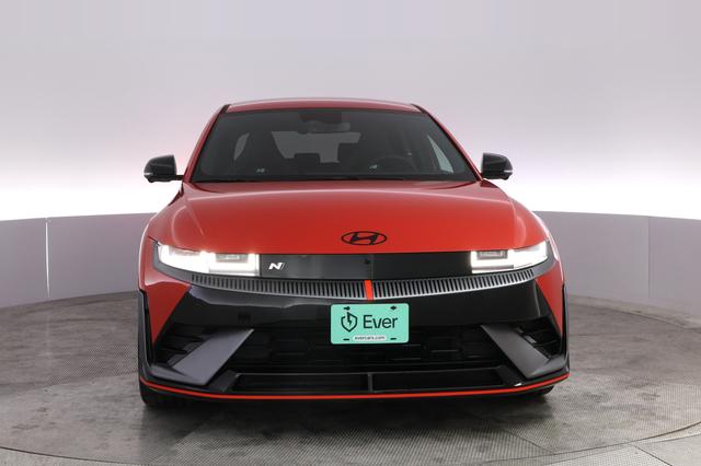 2025 Hyundai IONIQ 5 — photo 9 of 21