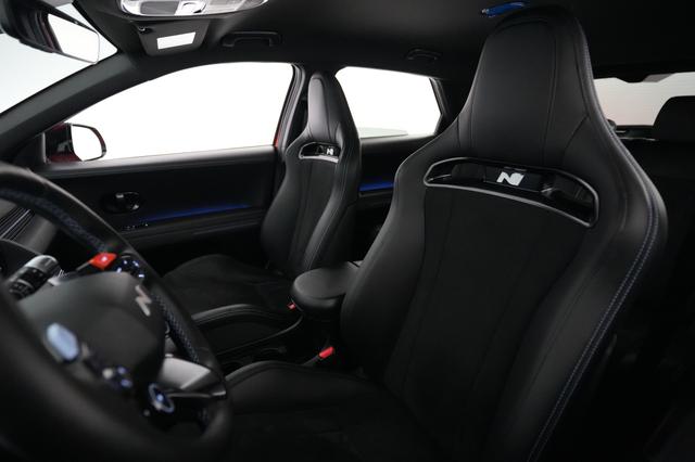 2025 Hyundai IONIQ 5 — photo 3 of 21