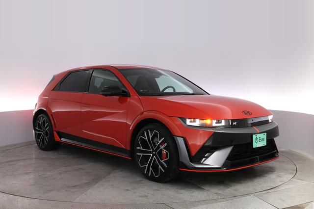 2025 Hyundai IONIQ 5 — photo 10 of 21