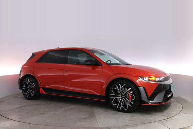 2025 Hyundai IONIQ 5 — photo 11 of 21