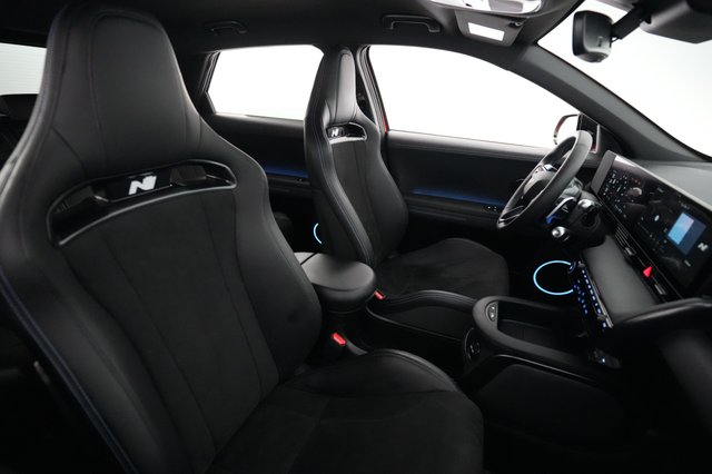 2025 Hyundai IONIQ 5 — photo 18 of 21