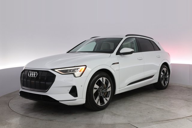 2022 Audi e-tron — VIN WA1AAAGE6NB037911