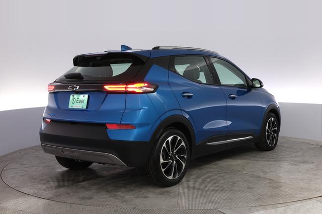 2023 Chevrolet Bolt EUV — photo 2 of 23