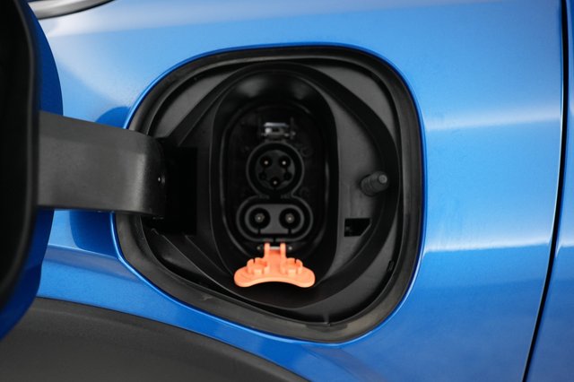 2023 Chevrolet Bolt EUV — photo 8 of 23