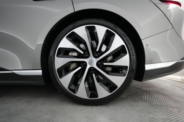2023 Lucid Air — photo 16 of 21