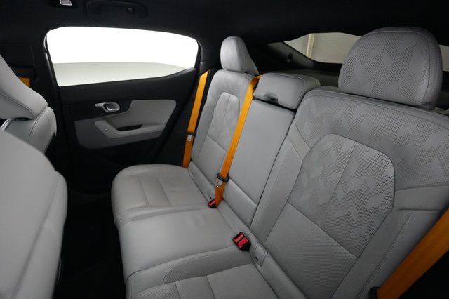 2023 Polestar 2 — photo 19 of 20