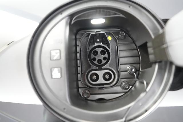 2024 Hyundai IONIQ 6 — photo 8 of 21