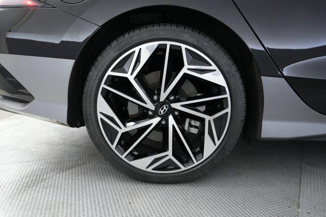 2024 Hyundai IONIQ 6 — photo 17 of 21