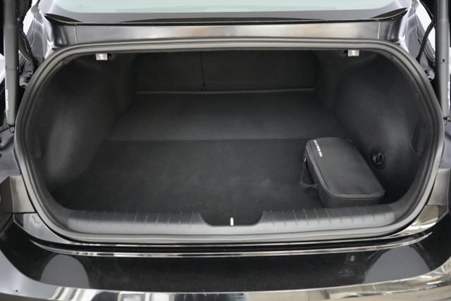 2024 Hyundai IONIQ 6 — photo 6 of 21
