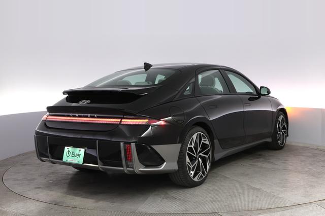 2024 Hyundai IONIQ 6 — photo 2 of 21
