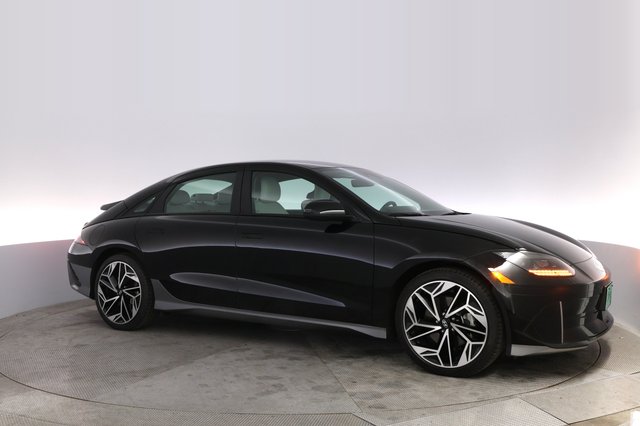 2024 Hyundai IONIQ 6 — photo 11 of 21