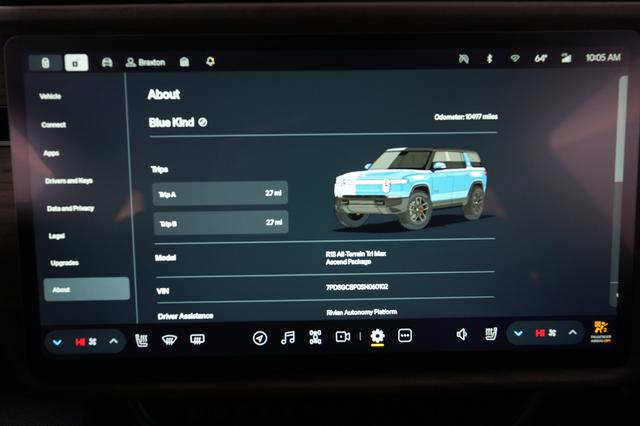 2025 Rivian R1S — photo 5 of 21