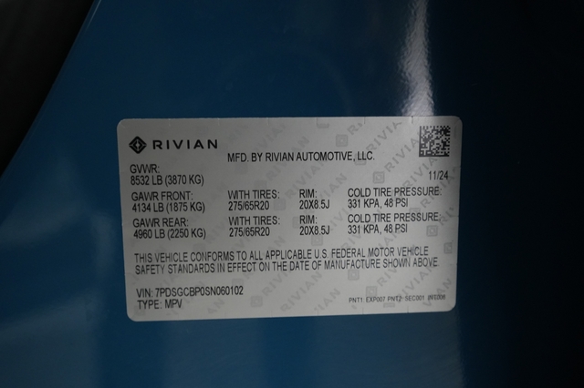 2025 Rivian R1S