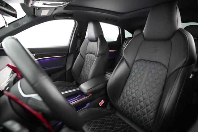 2022 Audi e-tron S Sportback — photo 3 of 25