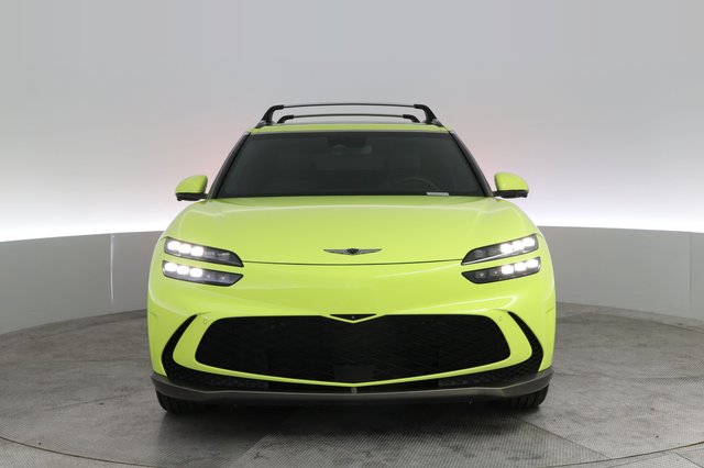 2023 Genesis GV60 — photo 9 of 21