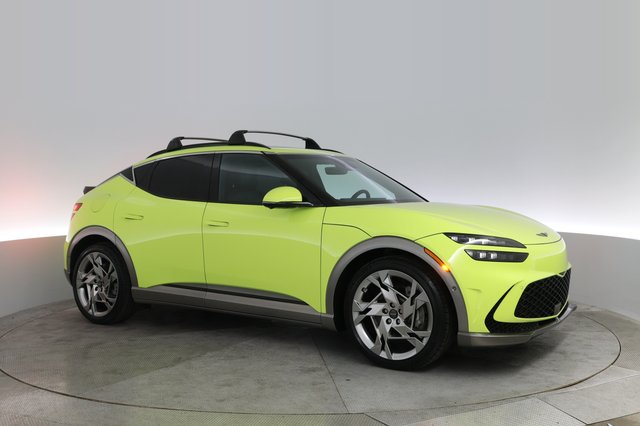 2023 Genesis GV60 — photo 11 of 21