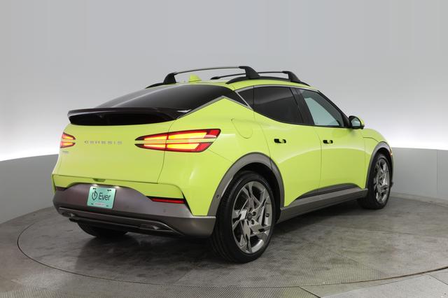 2023 Genesis GV60 — photo 2 of 21