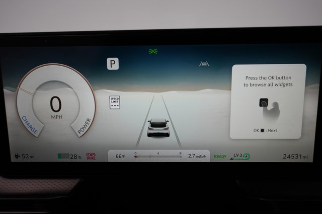 2023 Genesis GV60 — photo 5 of 21