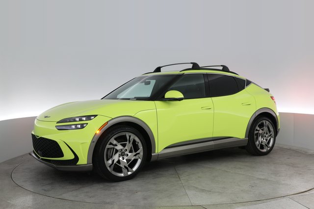 2023 Genesis GV60 — photo 14 of 21