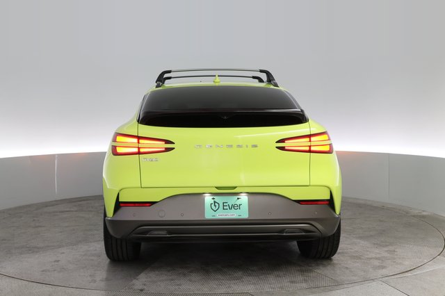 2023 Genesis GV60 — photo 12 of 21