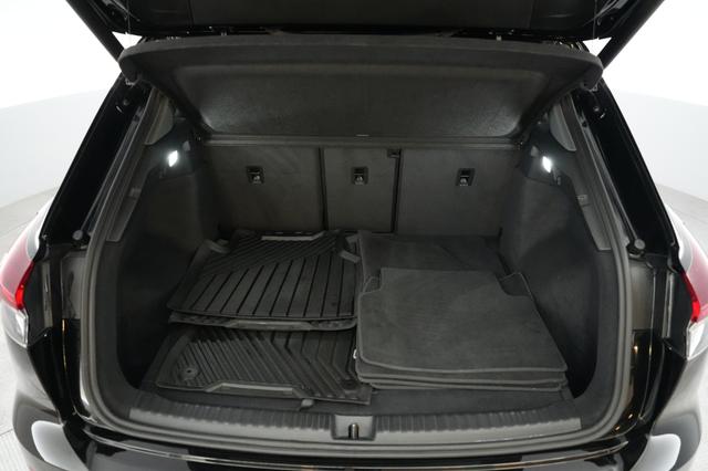2023 Audi Q4 e-tron — photo 6 of 19
