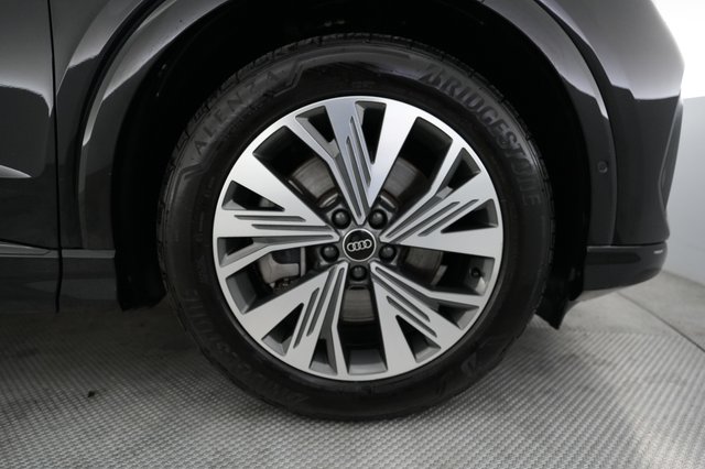 2023 Audi Q4 e-tron — photo 16 of 19