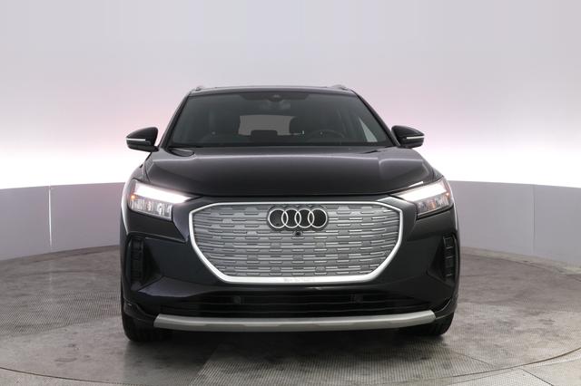 2023 Audi Q4 e-tron — photo 9 of 19