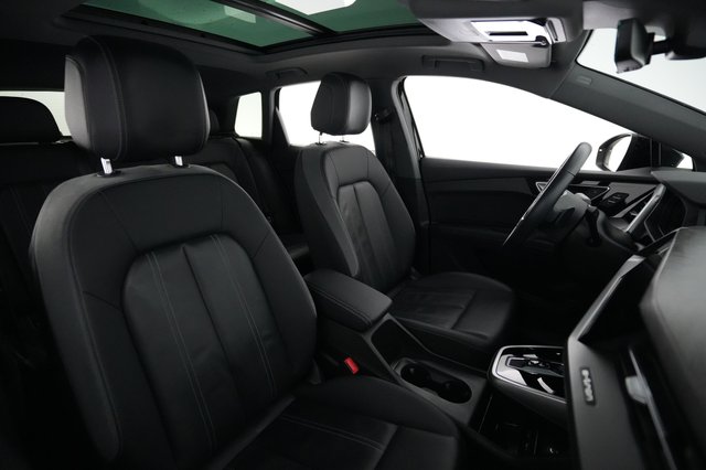 2023 Audi Q4 e-tron — photo 17 of 19