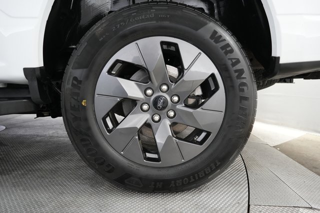 2024 Ford F-150 Lightning — photo 7 of 15
