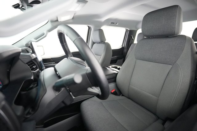 2024 Ford F-150 Lightning — photo 3 of 15