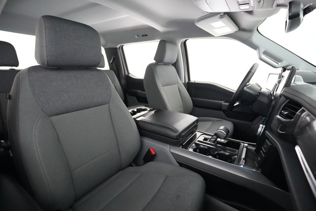 2024 Ford F-150 Lightning — photo 12 of 15