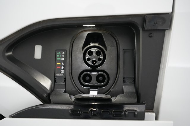 2024 Audi Q8 e-tron — photo 8 of 22