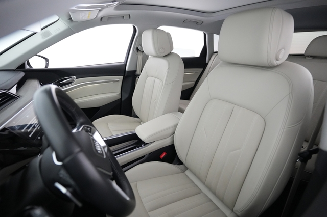 2024 Audi Q8 e-tron