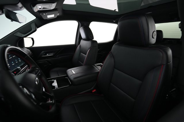 2024 Chevrolet Silverado EV — photo 3 of 18
